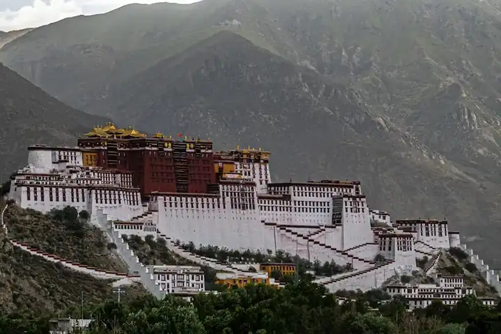 Lhasa & Cultural Tibet Tour — photo 1